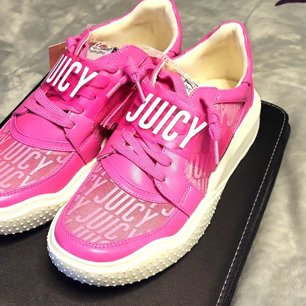Juicy coutere shoes size 8
